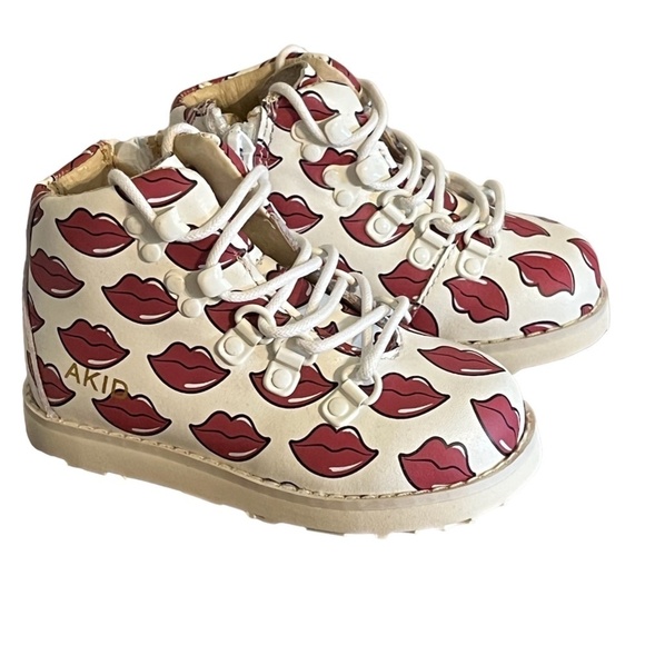 AKID Brand Shoes Kid 5C Pink Jasper Hot Lips Leather Boot White Love Lace Up - Picture 1 of 10